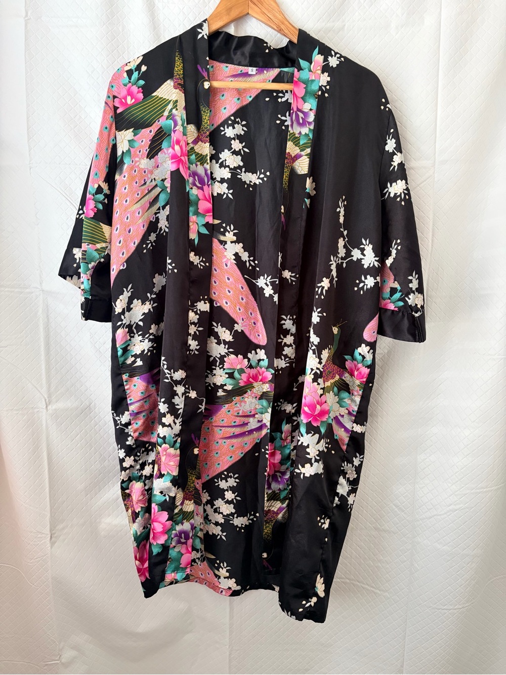 Floral Satin Kimono-Style Women's Top - Black & Pink